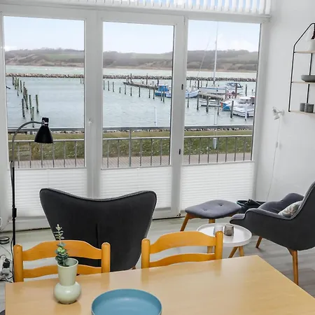 Apartment Pa 1 Sal I Med Flot Udsigt Over Marinaen Og Limfjorden Sj556
